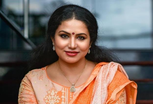 Sheelu Abraham Wiki, Bio, Net Worth, Age, Height & Career Facts - Knownalytics