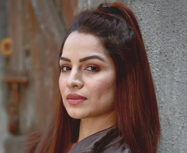 Shikha Singh Wiki, Bio, Net Worth, Age, Height & Career Facts - Knownalytics