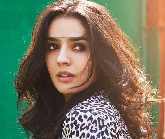 Sidhika Sharma Wiki, Bio, Net Worth, Age, Height & Career Facts - Knownalytics