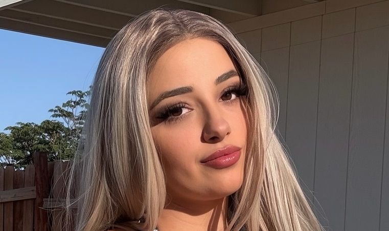 Vanessa Emely Wiki, Bio, Net Worth, Age, Height & Career Facts - Knownalytics