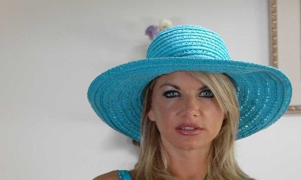 Vicky Vette