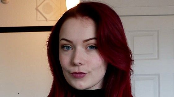 Zoe Oliver Age, Height, Net Worth, Salary, Annual Income - Knownalytics