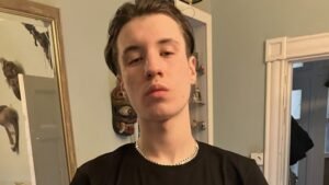 Finbar Sullivan Cause of Death, Age, Net Worth, Family & Career - Knownalytics