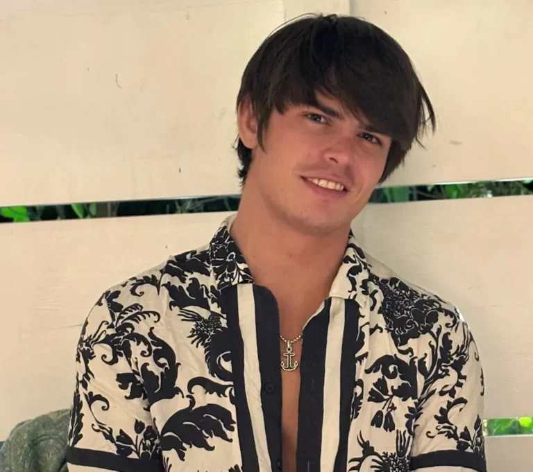 Seth Peterson Cause of death, Net Worth, Salary, Age, Wiki - Knownalytics